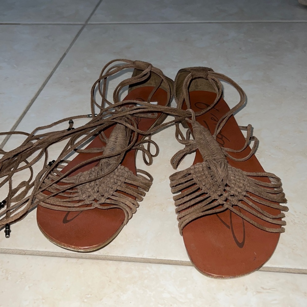 Boutique 9 gladiator leather/textile sandals